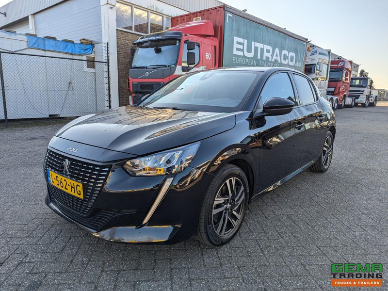 Peugeot 208 1.2 PureTech Active Pack - 67000km - Handgeschakeld - Navi - LMV - Carplay - 05/2026APK - Hatchback: 1 kép. Peugeot 208 1.2 PureTech Active Pack - 67000km - Handgeschakeld - Navi - LMV - Carplay - 05/2026APK - Hatchback: 1 kép.