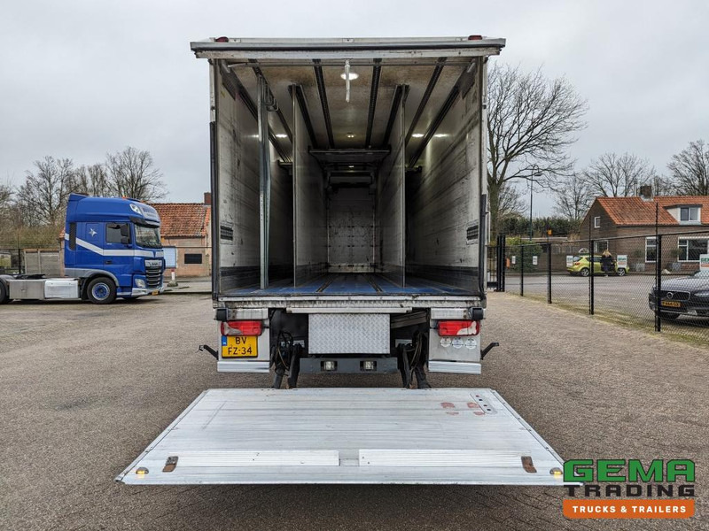 Scania P230 4x2 Daycab Euro4 KoelVriesBak 8.2m - Carrier Supra 950Mt + Laadklep 2000kg - Hűtős teherautó: 5 kép. Scania P230 4x2 Daycab Euro4 KoelVriesBak 8.2m - Carrier Supra 950Mt + Laadklep 2000kg - Hűtős teherautó: 5 kép.