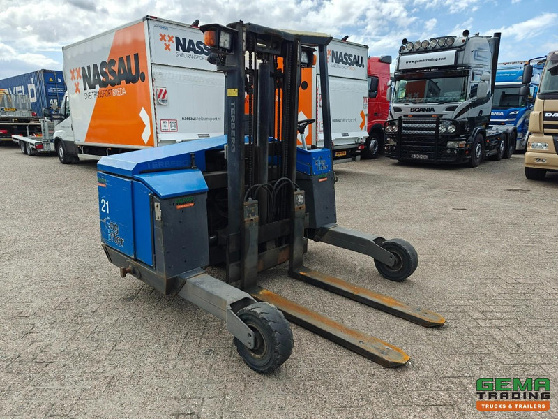 Terberg Kinglifter TKL-M-1x3 - Yanmar Diesel - 2500KG - 3523 uur - Hordozható targonca: 3 kép. Terberg Kinglifter TKL-M-1x3 - Yanmar Diesel - 2500KG - 3523 uur - Hordozható targonca: 3 kép.