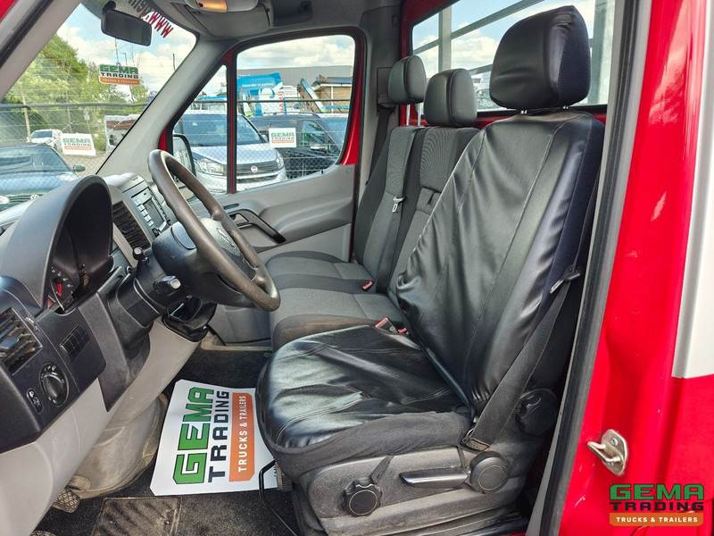 Volkswagen Crafter 2.0 TDI Euro5M - Open Laadbak 2.2m - Handgeschakeld - Trekhaak - 01/2026 APK - Platós kisteherautó: 5 kép. Volkswagen Crafter 2.0 TDI Euro5M - Open Laadbak 2.2m - Handgeschakeld - Trekhaak - 01/2026 APK - Platós kisteherautó: 5 kép.