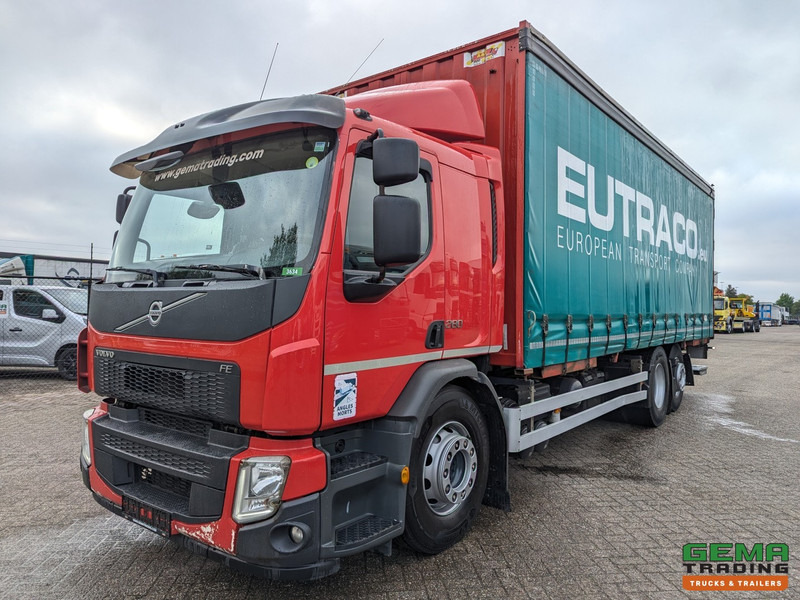 Volvo FE 280 6x2 Slaapcab Euro6 - BDF / SchuifzeilenBak 7.5M + Laadklep 1500KG - Rongpotten/Rongen - Ponyvás teherautó: 1 kép. Volvo FE 280 6x2 Slaapcab Euro6 - BDF / SchuifzeilenBak 7.5M + Laadklep 1500KG - Rongpotten/Rongen - Ponyvás teherautó: 1 kép.