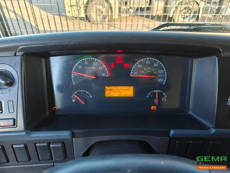 Autószállító teherautó Volvo FM 300 6x2/4 Dagcab Euro4 - Oprijwagen/Machine Transporter 8.38m + Lier 6.6T - Dubbele Rampen - RoosterVloer: 16 kép. Autószállító teherautó Volvo FM 300 6x2/4 Dagcab Euro4 - Oprijwagen/Machine Transporter 8.38m + Lier 6.6T - Dubbele Rampen - RoosterVloer: 16 kép.