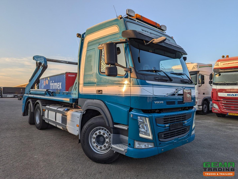 Volvo FM 460 6x2/4 Globetrotter Euro6 - JOAB PortaalSysteem 18T - Uitschuifbaar - Afstandbediening - VangmuilKoppeling - Konténerszállító: 2 kép. Volvo FM 460 6x2/4 Globetrotter Euro6 - JOAB PortaalSysteem 18T - Uitschuifbaar - Afstandbediening - VangmuilKoppeling - Konténerszállító: 2 kép.