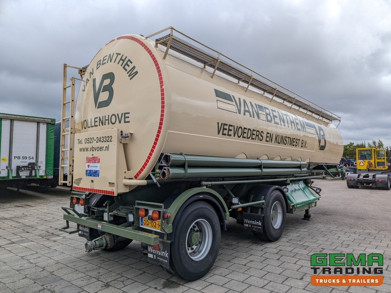 WELGRO 90WSL33-24 2-Assen SAF Silo MengVoeder / Futter 24m³ - Trommelremmen - StuurAs (O1961) - Tartályos félpótkocsi: 2 kép. WELGRO 90WSL33-24 2-Assen SAF Silo MengVoeder / Futter 24m³ - Trommelremmen - StuurAs (O1961) - Tartályos félpótkocsi: 2 kép.