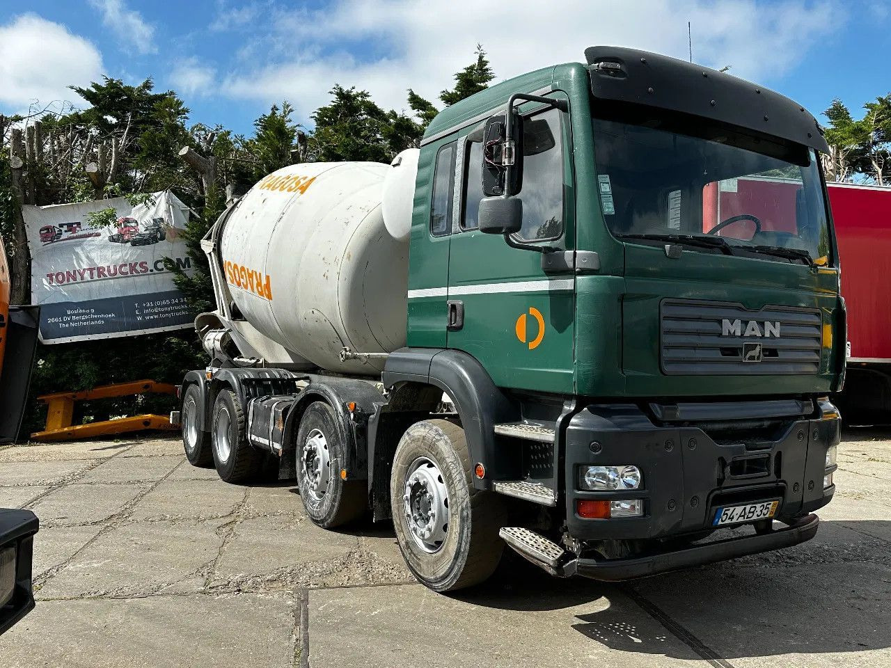 MAN TGA 35.360 8X4 CIFA Beton Mixer Spring/Spring ZF - Betonmixer: 1 kép. MAN TGA 35.360 8X4 CIFA Beton Mixer Spring/Spring ZF - Betonmixer: 1 kép.