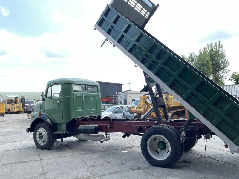 Mercedes-Benz 911 911 4X2 Tipper Manual Gear Spring/Spring *Top condition* - Billenőplatós teherautó: 3 kép. Mercedes-Benz 911 911 4X2 Tipper Manual Gear Spring/Spring *Top condition* - Billenőplatós teherautó: 3 kép.
