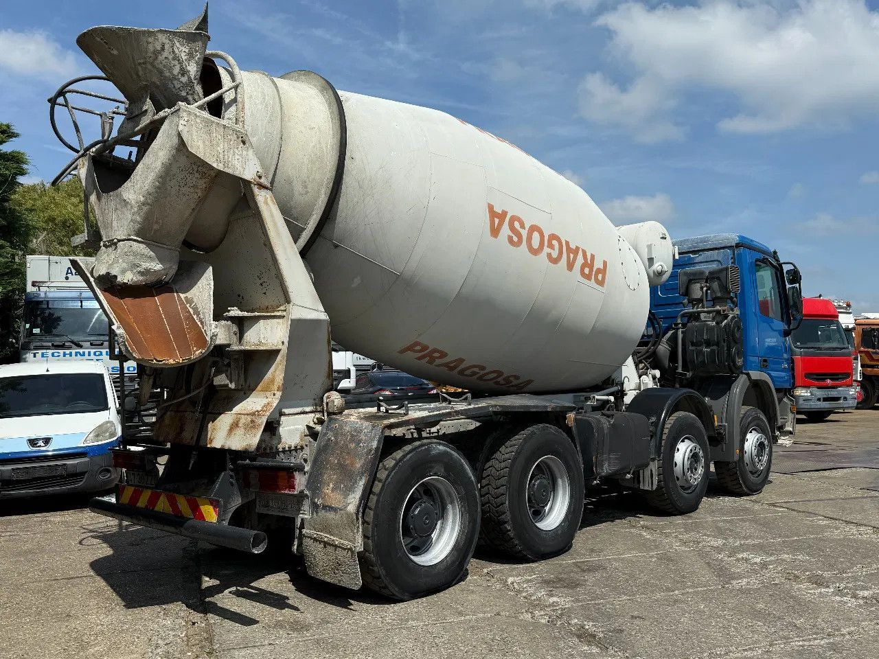 Mercedes-Benz Actros 3236 MP2 V6 8X4 9M3 Beton Mixer Spring/Sp - Betonmixer: 4 kép. Mercedes-Benz Actros 3236 MP2 V6 8X4 9M3 Beton Mixer Spring/Sp - Betonmixer: 4 kép.