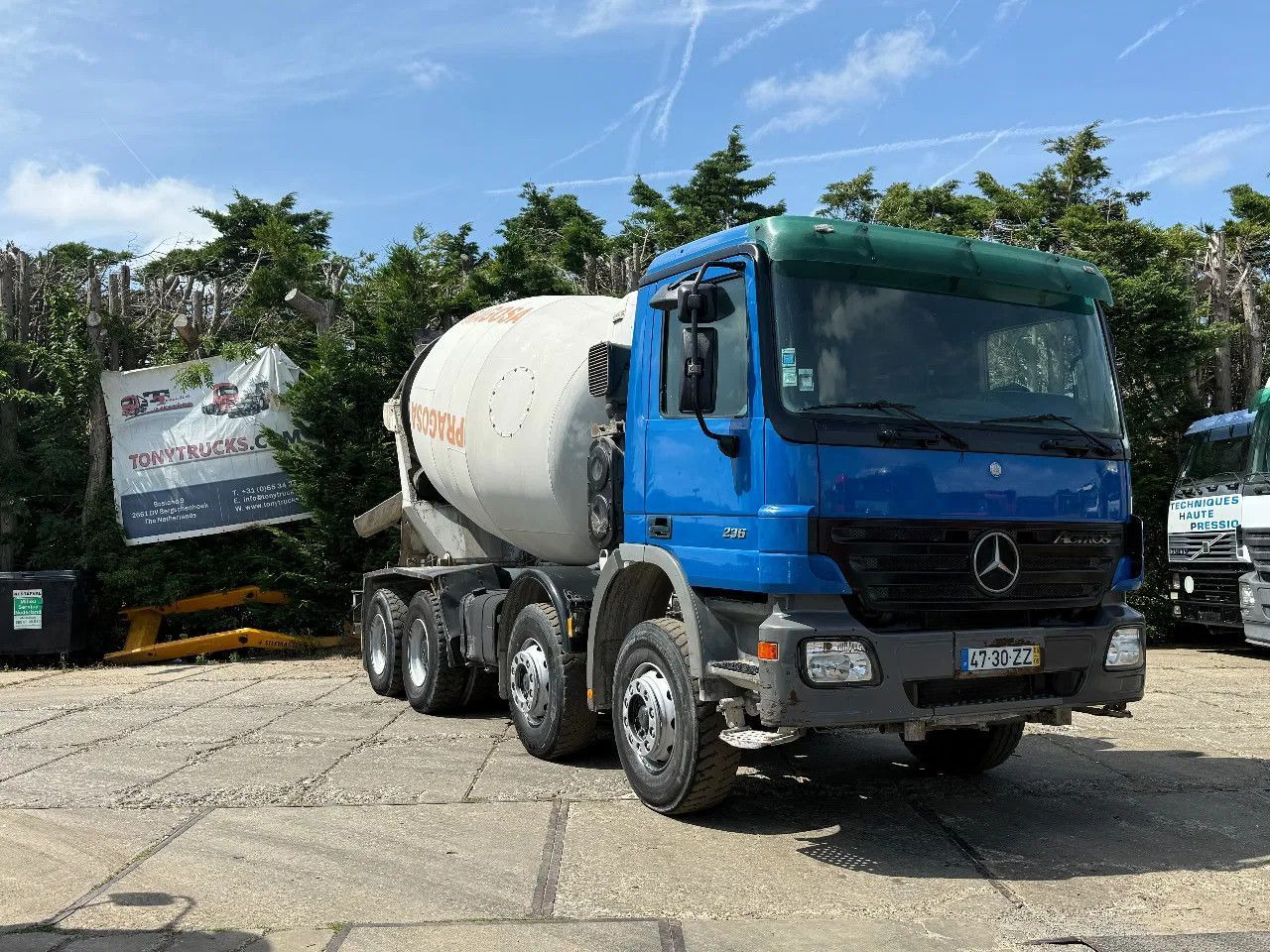 Mercedes-Benz Actros 3236 MP2 V6 8X4 9M3 Beton Mixer Spring/Sp - Betonmixer: 1 kép. Mercedes-Benz Actros 3236 MP2 V6 8X4 9M3 Beton Mixer Spring/Sp - Betonmixer: 1 kép.