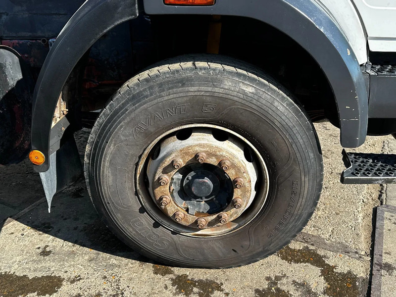 Billenőplatós teherautó Mercedes-Benz SK 1733 V6 4X2 Tipper Spring/Spring EPS Manual Gearbox: 8 kép. Billenőplatós teherautó Mercedes-Benz SK 1733 V6 4X2 Tipper Spring/Spring EPS Manual Gearbox: 8 kép.