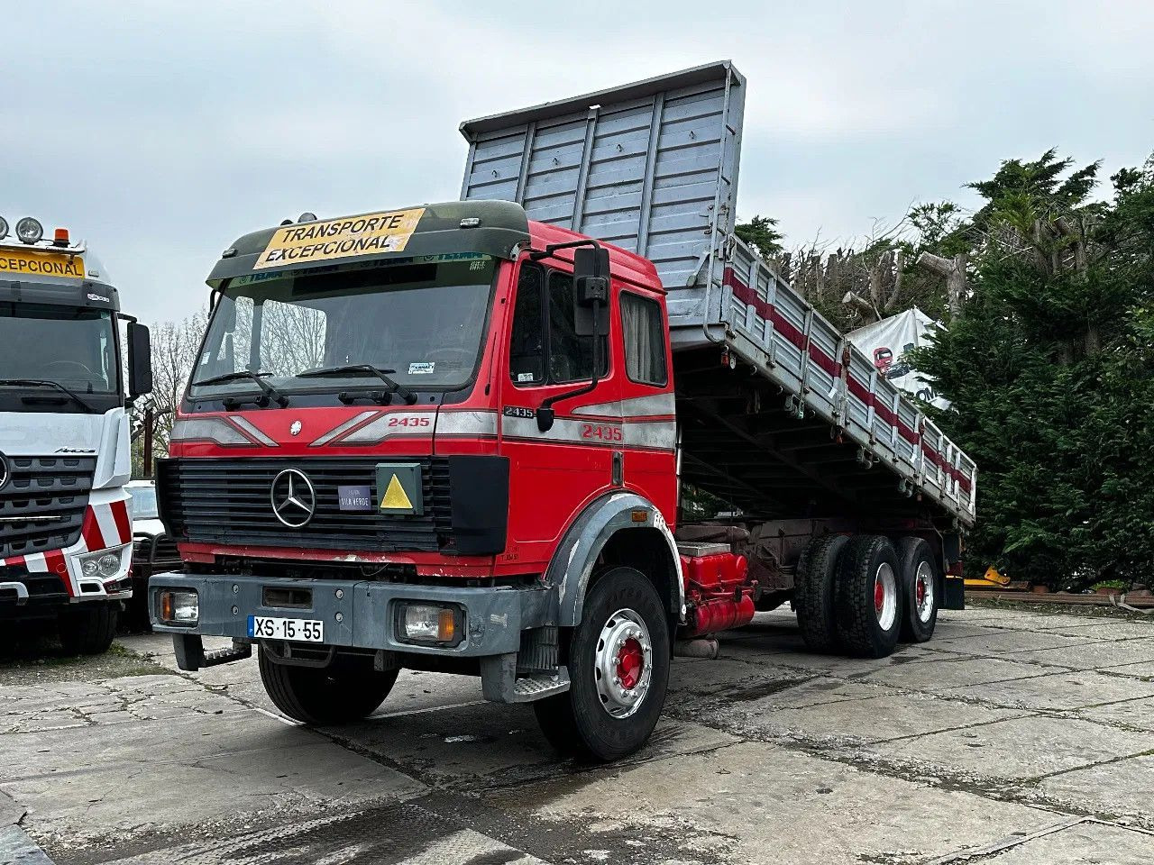 Mercedes-Benz SK 2435 V8 6X2 Tipper EPS Manual Gearbox Mercedes-Benz SK 2435 V8 6X2 Tipper EPS Manual Gearbox - Billenőplatós teherautó: 2 kép. Mercedes-Benz SK 2435 V8 6X2 Tipper EPS Manual Gearbox Mercedes-Benz SK 2435 V8 6X2 Tipper EPS Manual Gearbox - Billenőplatós teherautó: 2 kép.