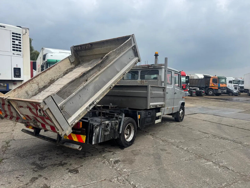 Mercedes-Benz VARIO 815 4X2 Dubbel cabine Tipper Spring/Spring Manual Gear - Billenőplatós teherautó: 4 kép. Mercedes-Benz VARIO 815 4X2 Dubbel cabine Tipper Spring/Spring Manual Gear - Billenőplatós teherautó: 4 kép.