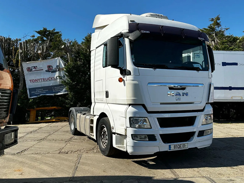 MAN TGX 18.480 4X2 Tractor-unit Spring/Air Retarder Double Tank 2 Airco - Nyergesvontató: 1 kép. MAN TGX 18.480 4X2 Tractor-unit Spring/Air Retarder Double Tank 2 Airco - Nyergesvontató: 1 kép.