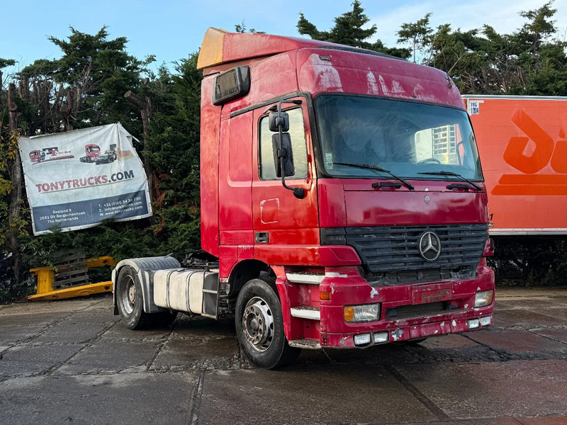 Mercedes-Benz Actros 1843 V6 4X2 Tractor-unit Spring/Air PTO EPS HUP REDUCTION - Nyergesvontató: 1 kép. Mercedes-Benz Actros 1843 V6 4X2 Tractor-unit Spring/Air PTO EPS HUP REDUCTION - Nyergesvontató: 1 kép.
