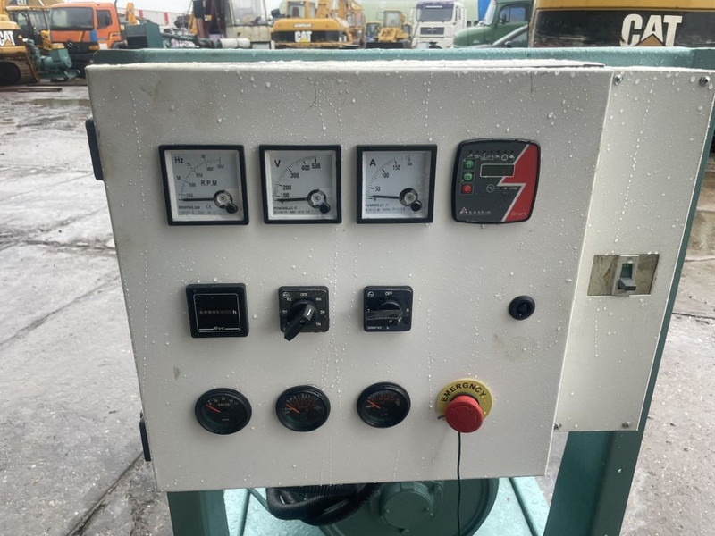 Perkins 85 KVA Generator 3 Phase - Áramfejlesztő: 5 kép. Perkins 85 KVA Generator 3 Phase - Áramfejlesztő: 5 kép.
