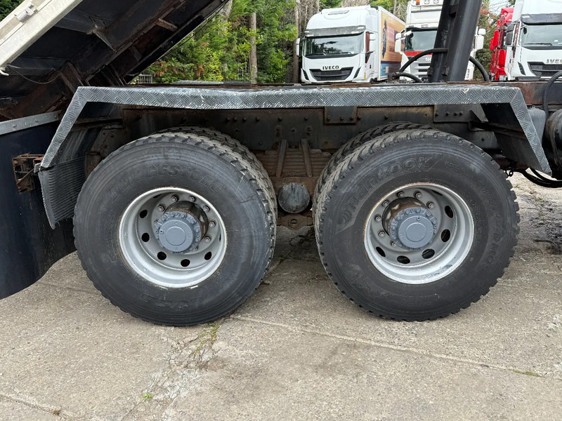 Renault Kerax 400 6X6 Tipper Spring/spring ZF Man Gear EURO 2 - Billenőplatós teherautó: 5 kép. Renault Kerax 400 6X6 Tipper Spring/spring ZF Man Gear EURO 2 - Billenőplatós teherautó: 5 kép.