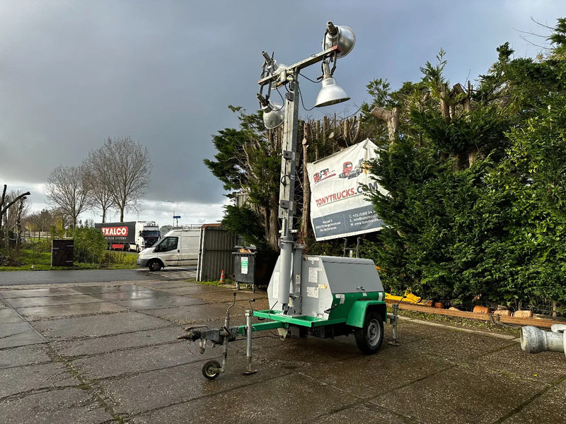 Terex AL4050 Towerlight 4X1000 Watt Lights - Világító állvány: 3 kép. Terex AL4050 Towerlight 4X1000 Watt Lights - Világító állvány: 3 kép.