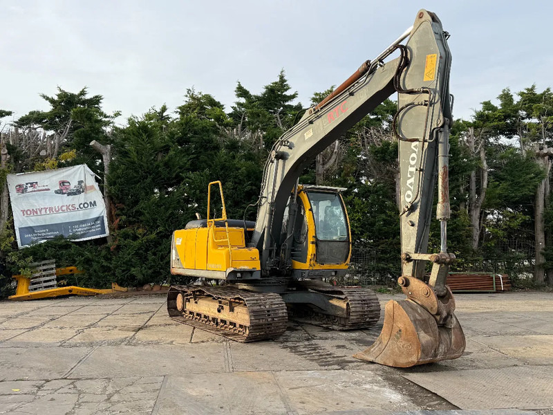 Volvo EC 140 LC Excavator Hammerline Quick Coupler - Lánctalpas kotró: 2 kép. Volvo EC 140 LC Excavator Hammerline Quick Coupler - Lánctalpas kotró: 2 kép.