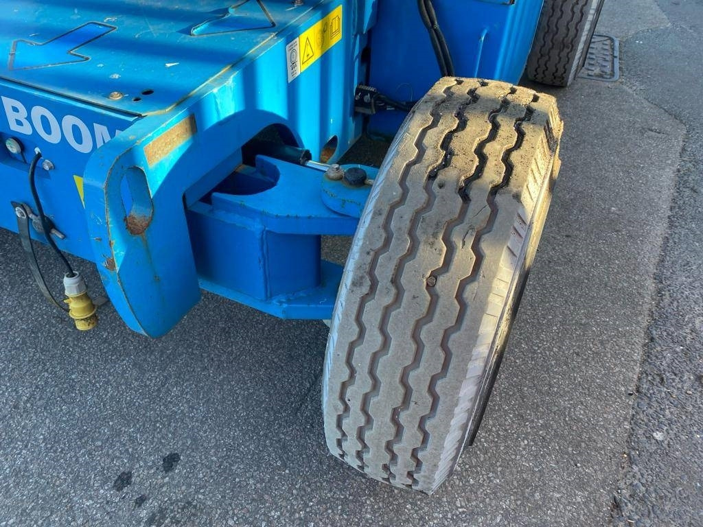 Személyemelő Genie Z 45/25 J BI: 23 kép. Személyemelő Genie Z 45/25 J BI: 23 kép.