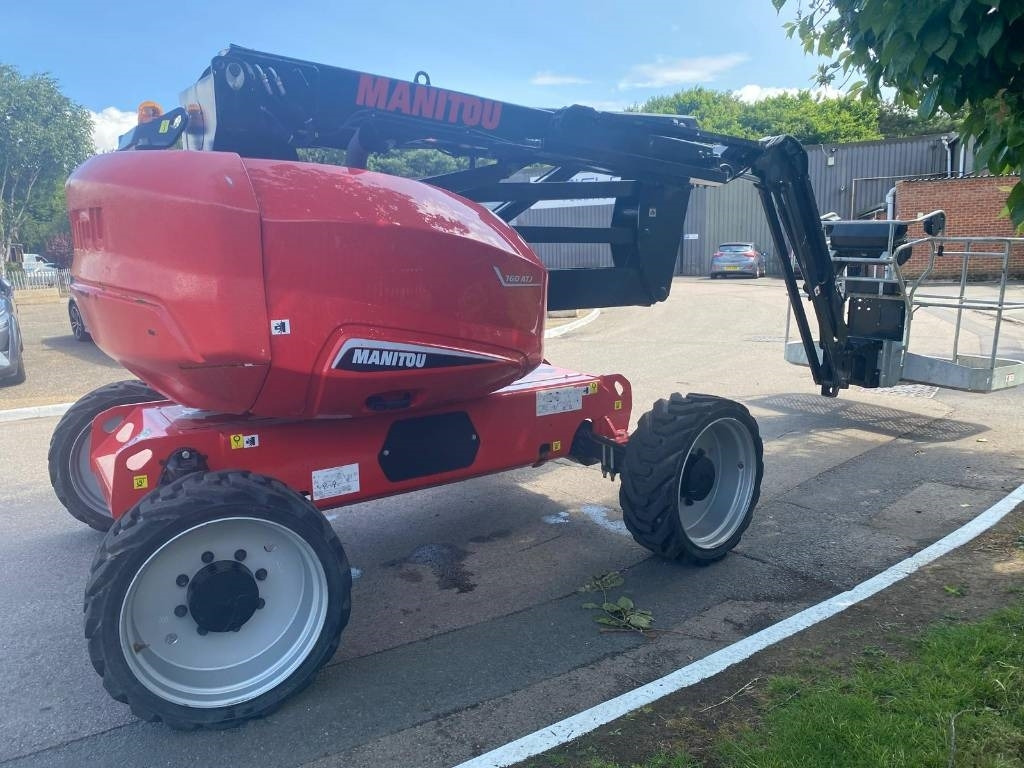 Személyemelő Manitou 160 ATJ: 13 kép.