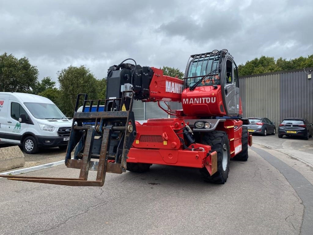 Manitou MRT 2150 Plus Privilege - Teleszkópos rakodó: 3 kép. Manitou MRT 2150 Plus Privilege - Teleszkópos rakodó: 3 kép.