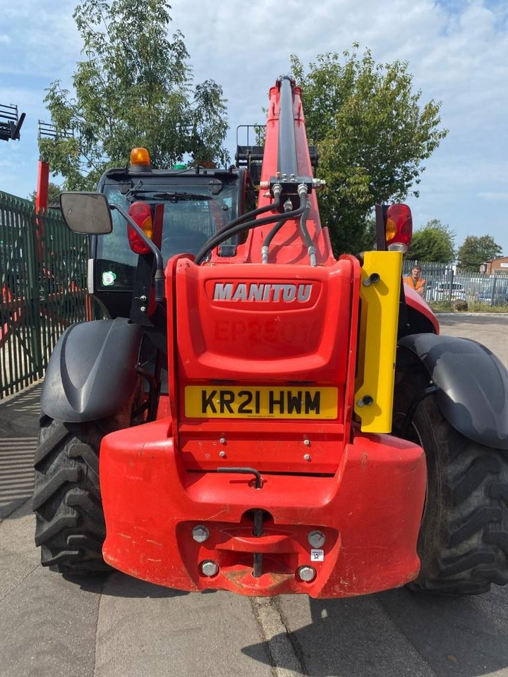 Manitou MT 1335 - Teleszkópos rakodó: 4 kép. Manitou MT 1335 - Teleszkópos rakodó: 4 kép.