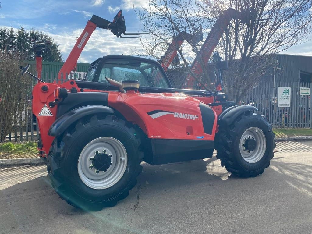 Manitou MT 933 Easy - Teleszkópos rakodó: 1 kép. Manitou MT 933 Easy - Teleszkópos rakodó: 1 kép.