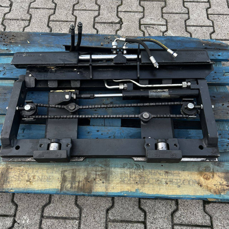 KAUP 2T163SN Forkpositioner without sideshift - Adapterek: 5 kép. KAUP 2T163SN Forkpositioner without sideshift - Adapterek: 5 kép.