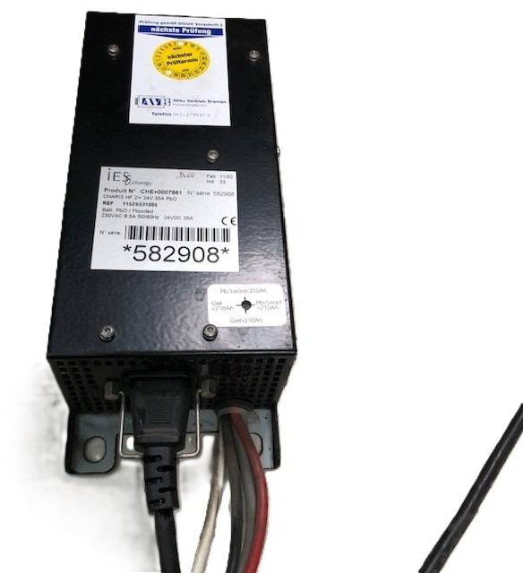 Built in Charger fro Still - Alkatrész - Anyagmozgató gép: 1 kép. Built in Charger fro Still - Alkatrész - Anyagmozgató gép: 1 kép.