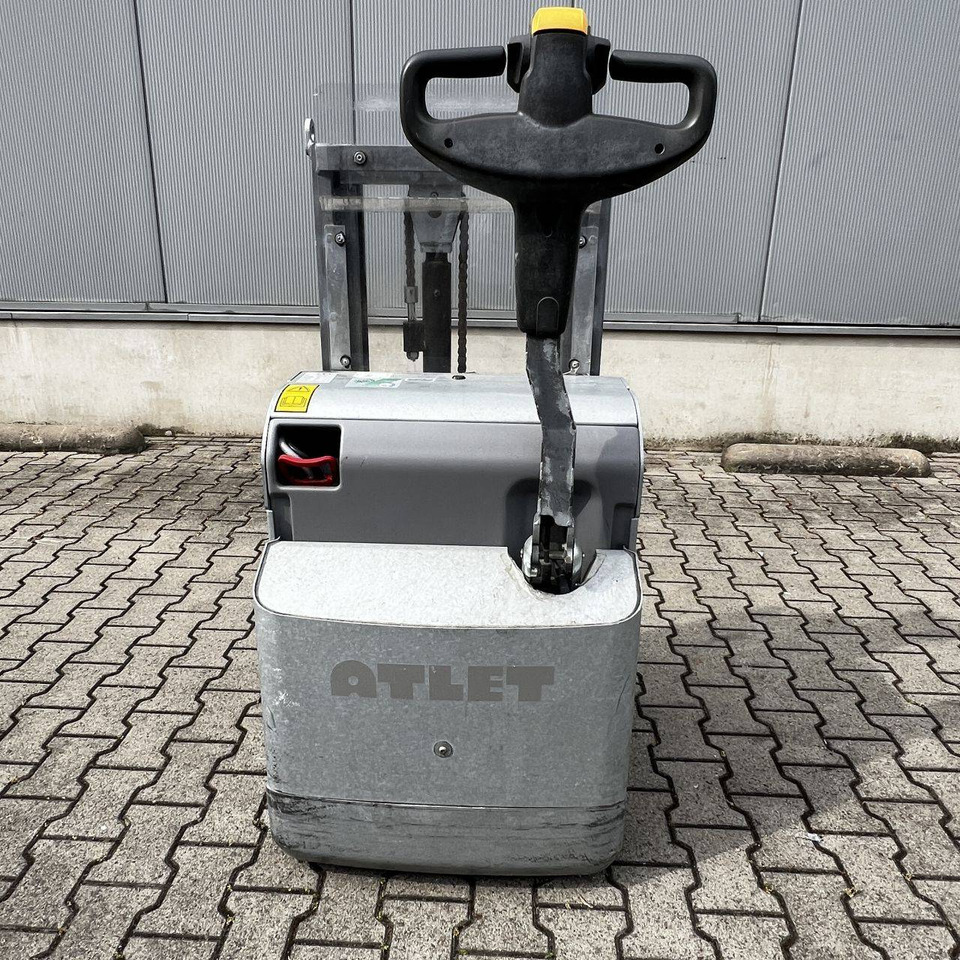 Atlet PSL125 Galvano - Emelőtargoncá: 3 kép. Atlet PSL125 Galvano - Emelőtargoncá: 3 kép.