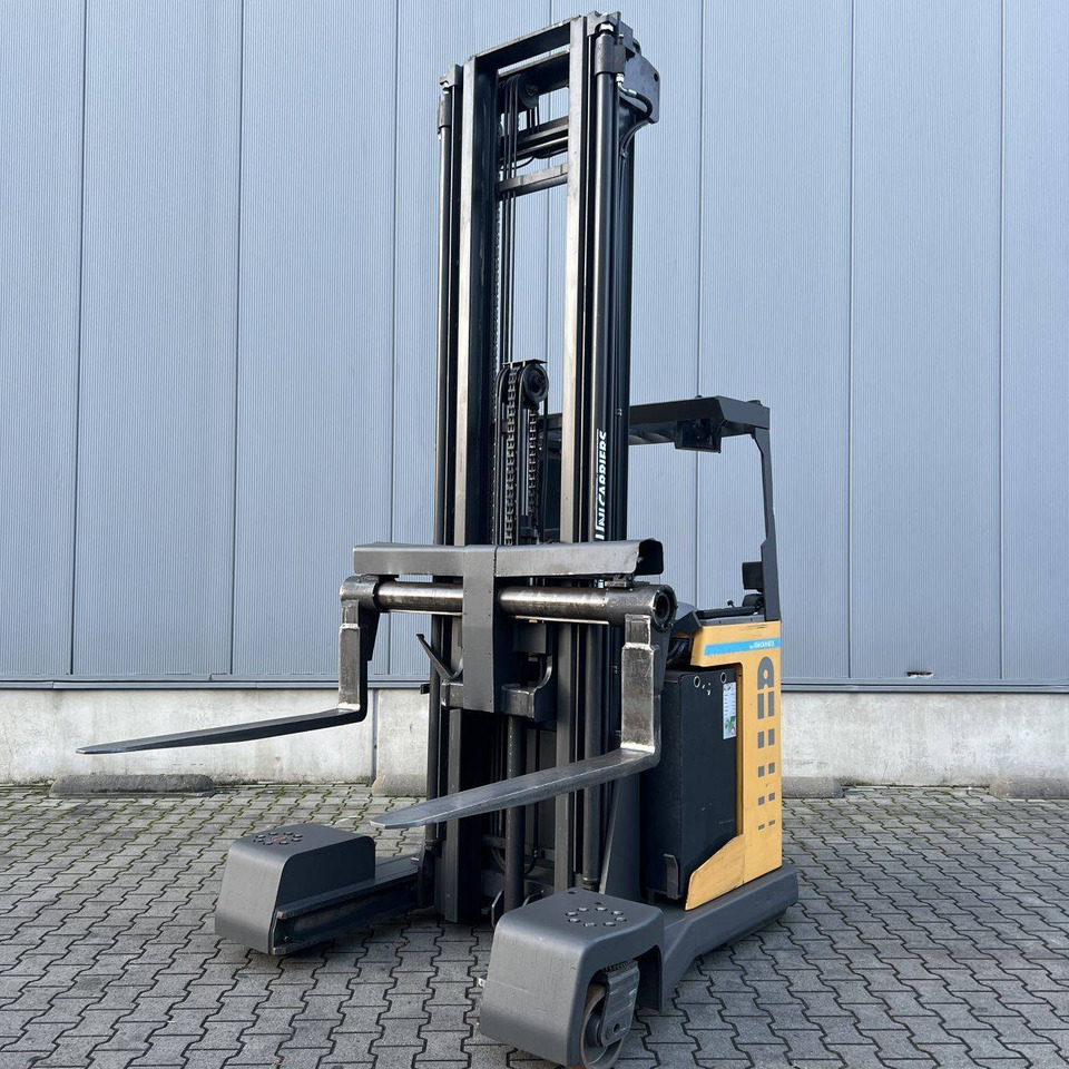 Atlet UFS200DTFVRF850 - Négyutas tolóoszlopos targoncá: 5 kép. Atlet UFS200DTFVRF850 - Négyutas tolóoszlopos targoncá: 5 kép.