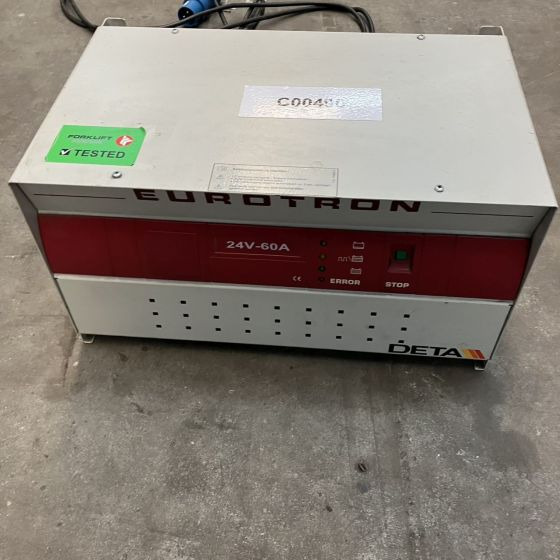 Elektromos rendszer - Anyagmozgató gép Benning	Eurotron 24V/60A: 1 kép.