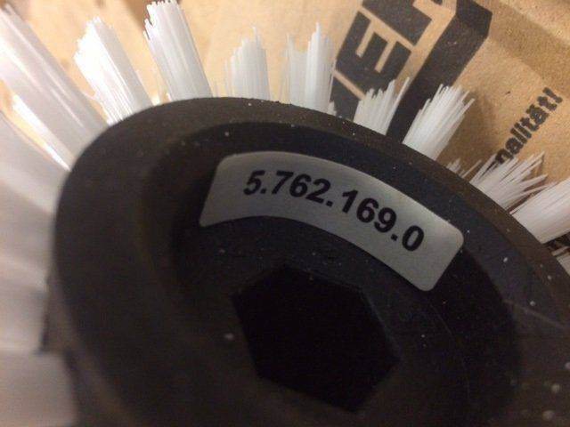 Brush roller, white Kärcher - Ferde seprő - Takarítógép: 3 kép. Brush roller, white Kärcher - Ferde seprő - Takarítógép: 3 kép.