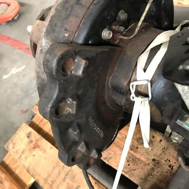 Complete front axle for Caterpillar - Tengely és alkatrészek - Anyagmozgató gép: 5 kép. Complete front axle for Caterpillar - Tengely és alkatrészek - Anyagmozgató gép: 5 kép.