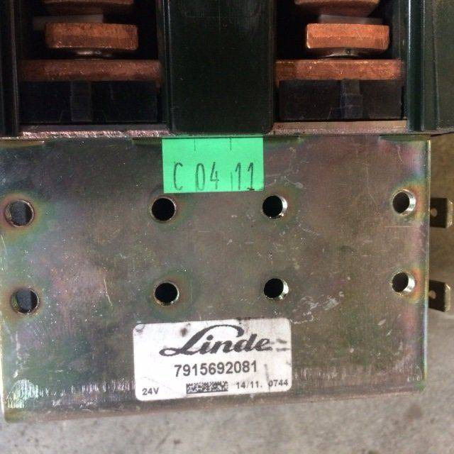 Contactor for Linde - Elektromos rendszer - Anyagmozgató gép: 3 kép. Contactor for Linde - Elektromos rendszer - Anyagmozgató gép: 3 kép.