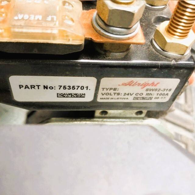 Controller for BT/Toyota - ECU - Anyagmozgató gép: 4 kép. Controller for BT/Toyota - ECU - Anyagmozgató gép: 4 kép.