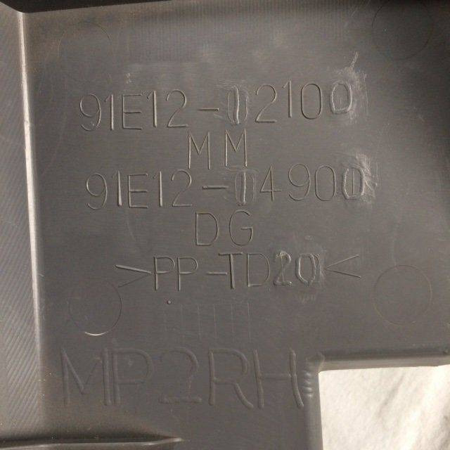 Cover for Caterpillar - Fülke és belső tér - Anyagmozgató gép: 4 kép. Cover for Caterpillar - Fülke és belső tér - Anyagmozgató gép: 4 kép.