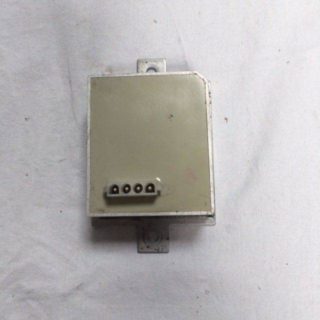 Deutronic DR100N-12 Converter - Elektromos rendszer - Anyagmozgató gép: 1 kép. Deutronic DR100N-12 Converter - Elektromos rendszer - Anyagmozgató gép: 1 kép.