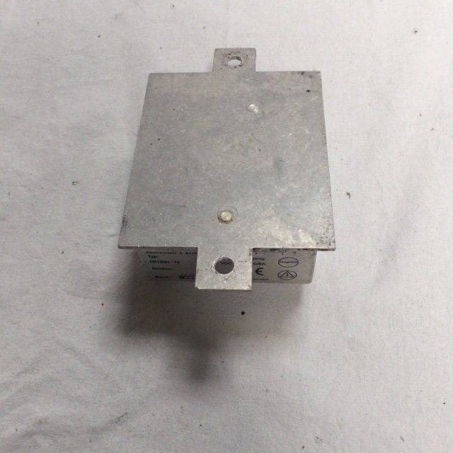 Deutronic DR100N-12 Converter - Elektromos rendszer - Anyagmozgató gép: 2 kép. Deutronic DR100N-12 Converter - Elektromos rendszer - Anyagmozgató gép: 2 kép.