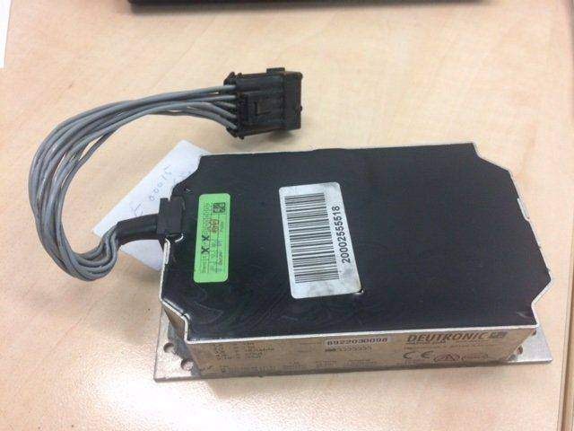 Deutronic DVC125-48-24 Converter - Elektromos rendszer - Anyagmozgató gép: 1 kép. Deutronic DVC125-48-24 Converter - Elektromos rendszer - Anyagmozgató gép: 1 kép.