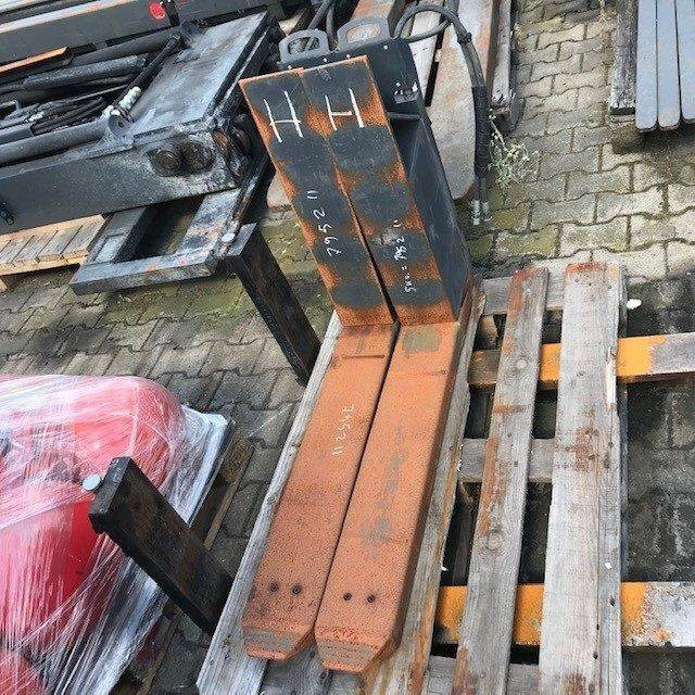 Dürwen Reachforks - Raklapvilla: 1 kép. Dürwen Reachforks - Raklapvilla: 1 kép.