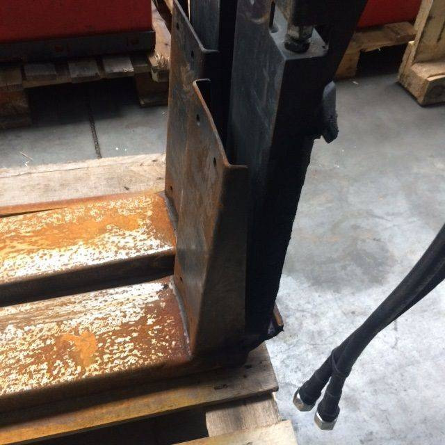 Dürwen Reachforks - Raklapvilla: 4 kép. Dürwen Reachforks - Raklapvilla: 4 kép.