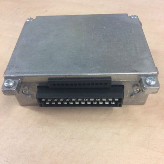 Electronic Control Unit - ECU - Anyagmozgató gép: 1 kép. Electronic Control Unit - ECU - Anyagmozgató gép: 1 kép.