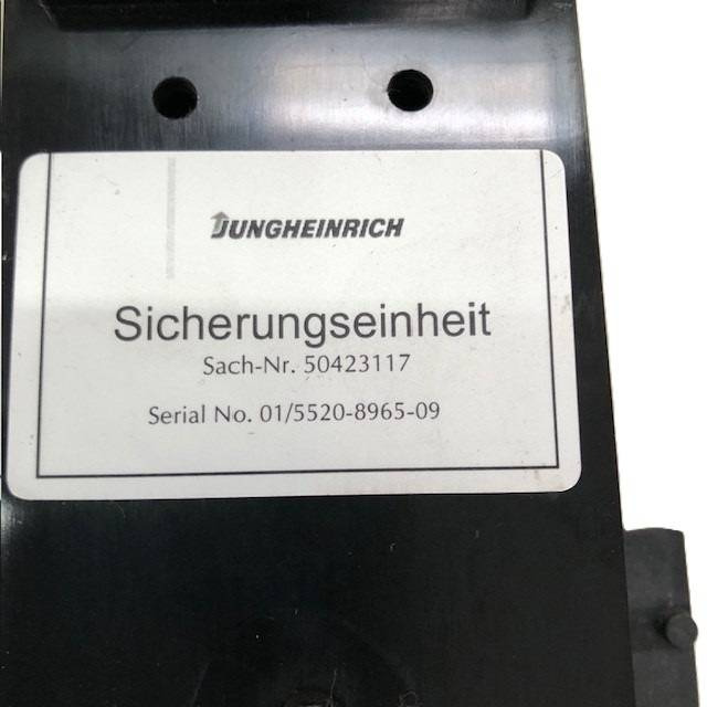 Fuse box for Jungheinrich - Biztosíték - Anyagmozgató gép: 4 kép. Fuse box for Jungheinrich - Biztosíték - Anyagmozgató gép: 4 kép.