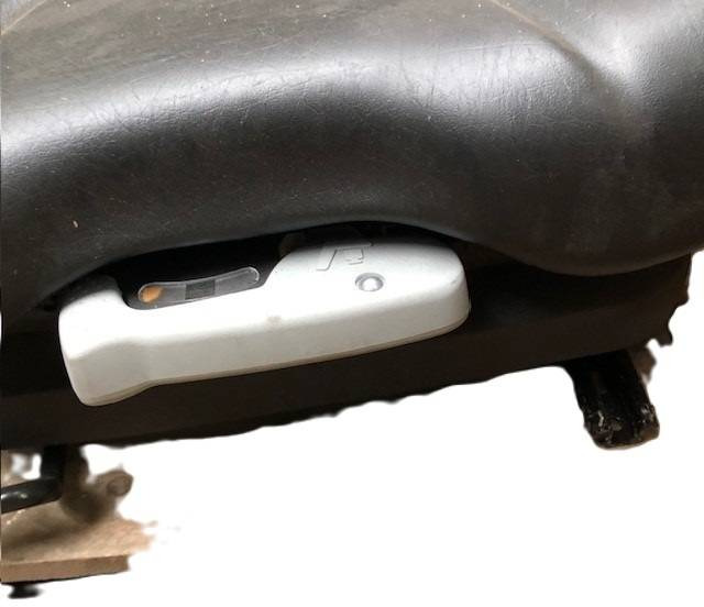 Grammer MSG 65/2731 Seat - Ülés - Anyagmozgató gép: 2 kép. Grammer MSG 65/2731 Seat - Ülés - Anyagmozgató gép: 2 kép.