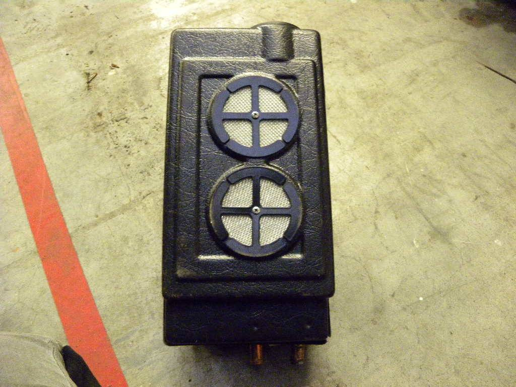 Heater 12V for IC Truck - Fülke és belső tér - Anyagmozgató gép: 3 kép. Heater 12V for IC Truck - Fülke és belső tér - Anyagmozgató gép: 3 kép.