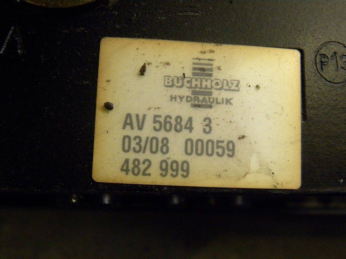 Hydraulic block for Caterpillar NR16N - Hidraulikus szelep - Anyagmozgató gép: 2 kép. Hydraulic block for Caterpillar NR16N - Hidraulikus szelep - Anyagmozgató gép: 2 kép.