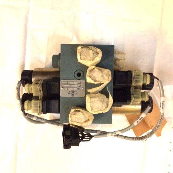 Hydraulic control valve for Still - Hidraulikus szelep - Anyagmozgató gép: 3 kép. Hydraulic control valve for Still - Hidraulikus szelep - Anyagmozgató gép: 3 kép.