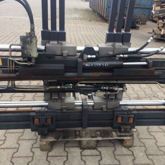 Kaup Triple Pallet Handler - Raklapvilla - Anyagmozgató gép: 5 kép. Kaup Triple Pallet Handler - Raklapvilla - Anyagmozgató gép: 5 kép.