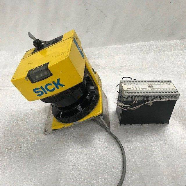 LASER SCANNER for Linde/Magaziner - Elektromos rendszer - Anyagmozgató gép: 1 kép. LASER SCANNER for Linde/Magaziner - Elektromos rendszer - Anyagmozgató gép: 1 kép.