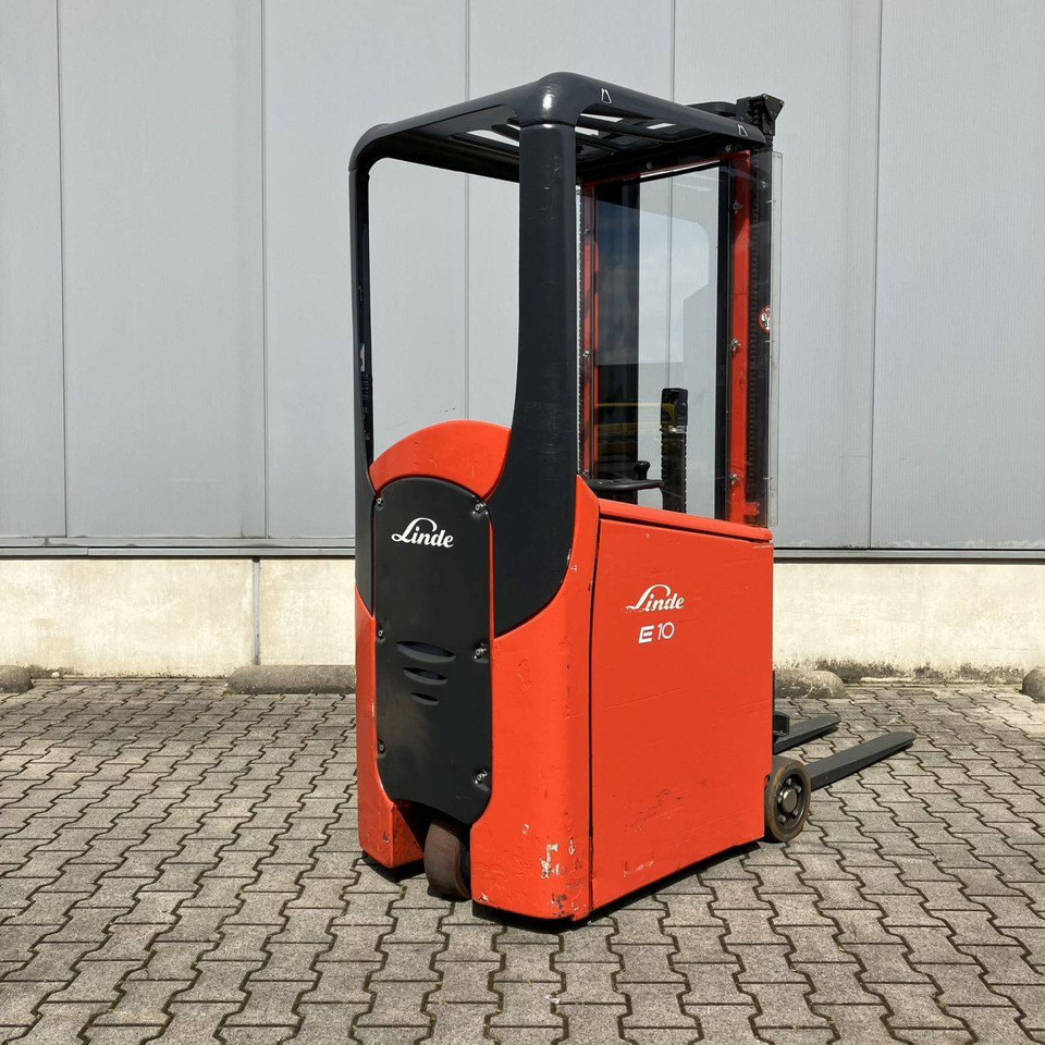 Linde E10 (334) - Elektromos targonca: 2 kép. Linde E10 (334) - Elektromos targonca: 2 kép.